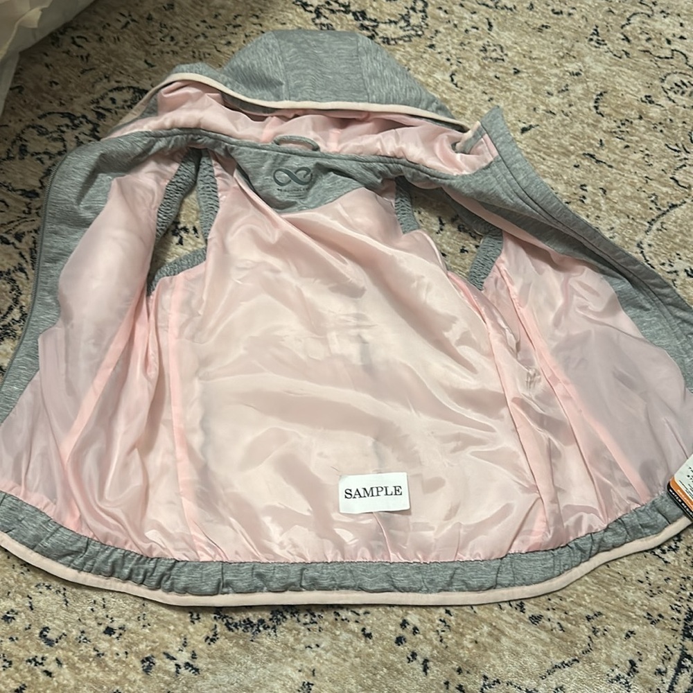 Be Boundless lightweight puffer vest with hood M - Picture 5 of 5
